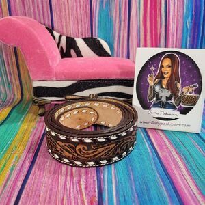 Genuine Leather Belt with Scallops and Basket Weave Size 42 (1011)